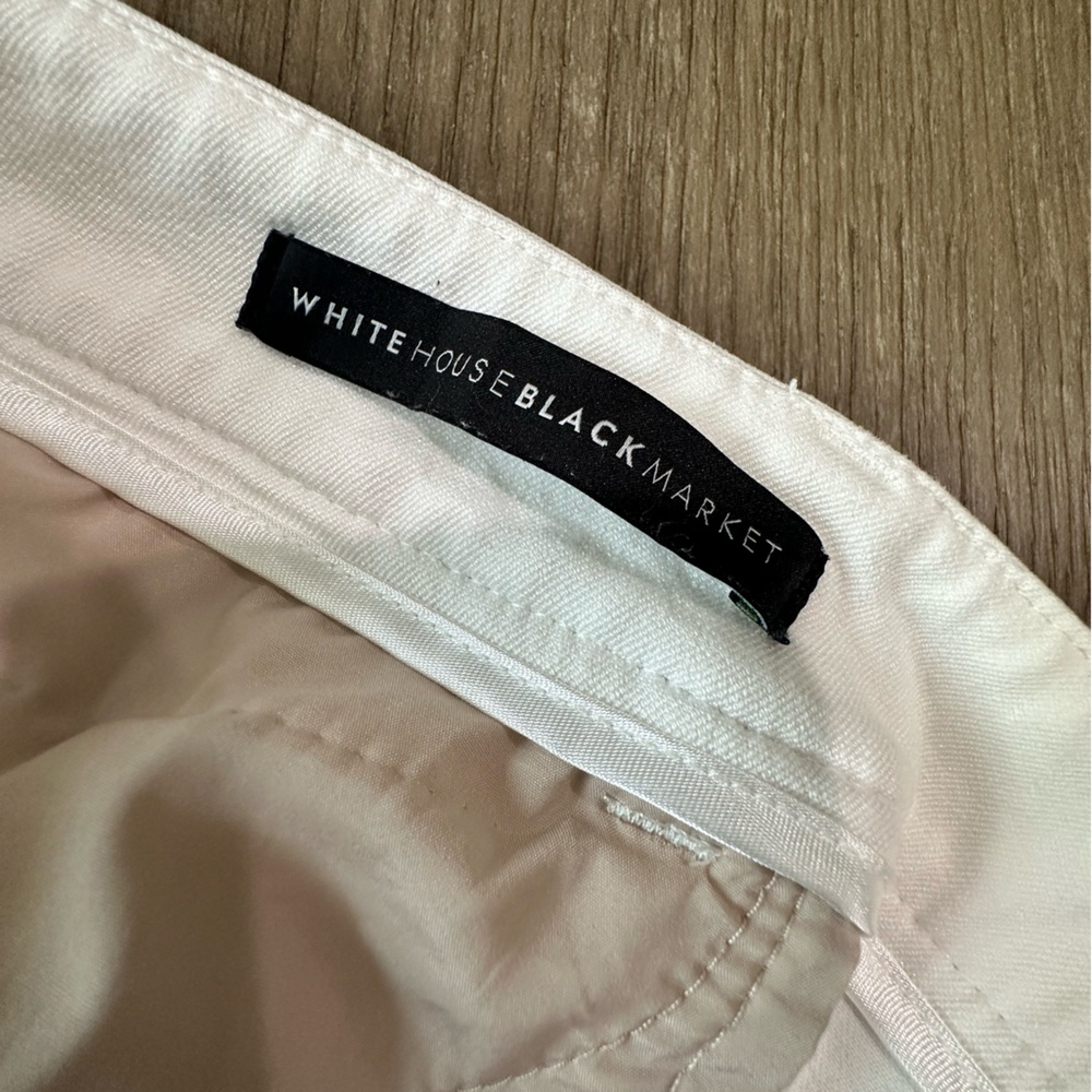 White House Black Market “The Slim Crop” White Size 4 - Picture 7 of 11